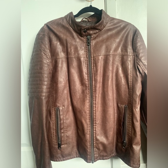 Guess leather jacket - Picture 1 of 3